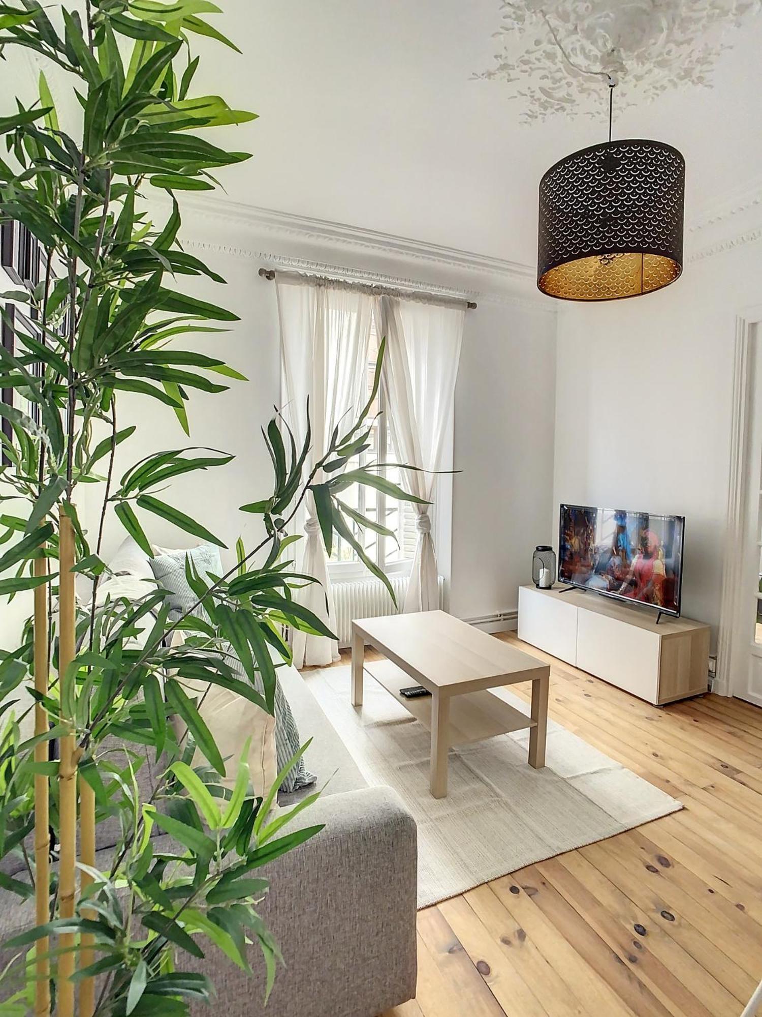 Grand Cozy Appart - Proche Metro Paris - Spots Touristiques Ivry-sur-Seine Eksteriør billede